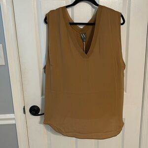 Sleeveless blouse, NWT